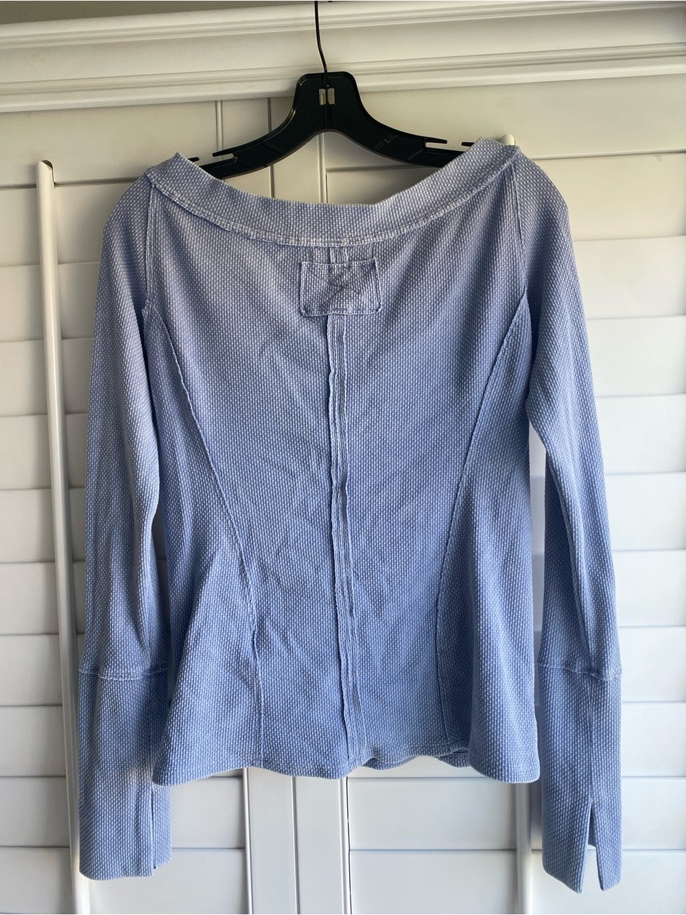 Free People We The Free Waffle Knit Henley Top Medium Blue Long Sleeve Thermal - Picture 3 of 6